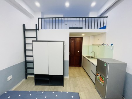 Toà nhà có gác mới xây Full nội thất Quận 7 Hỗ trợ trả góp cọc