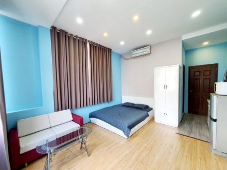 CHDV Studio Full NT, Cửa sổ to thoáng