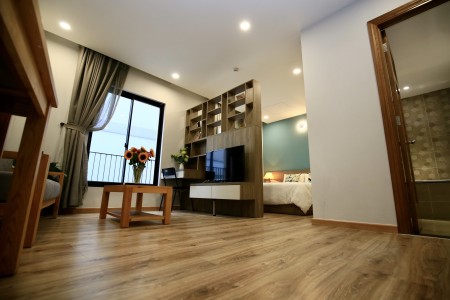 Căn hộ studio vách ngăn, có cửa sổ lớn thoáng mát đối diện Thảo Cầm Viên Sài Gòn