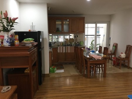 Share phòng cho thuê chung cư Udic 122 Vĩnh Tuy giá chỉ 4 triệu/tháng, 12m2, 1 phòng ngủ, 1 toilet