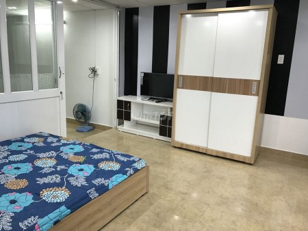 Cho thuê căn hộ dịch vụ 28m2 đường Điện Biên Phủ Quận Bình Thạnh giá rẻ 5 triệu tháng