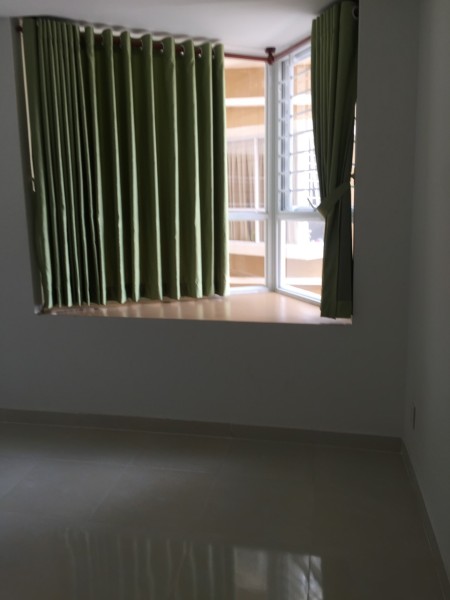 Cho thuê nhanh căn hộ Khuông Việt Q.TP, dt 74m2, 2pn 2wc NTCB, giá 9tr/th. Liên hệ: 0384015896