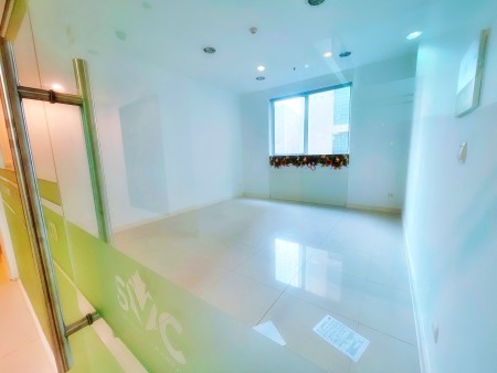 Cho thuê văn phòng nội thất như hình đăng tại The Prince Residence - Giá 09 triệu/tháng