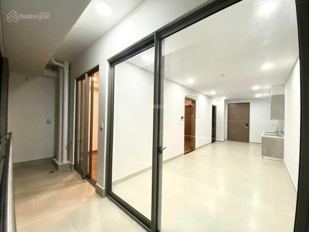 Căn hộ 1PN riêng biệt tại Sky 89 Q.7 ban công trải dài từ phòng khách-phòng ngủ cho thuê 8tr/tháng