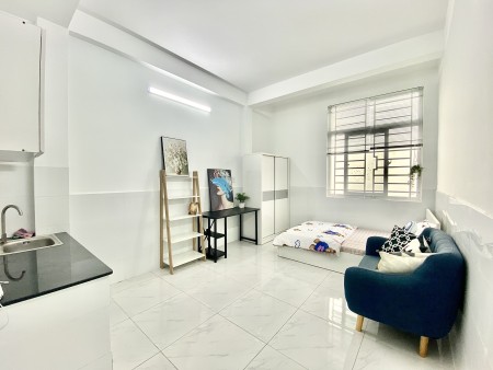 Căn hộ Nơ Trang Long studio cửa sổ lớn full nội thất, gần đại học Văn Lang cs2