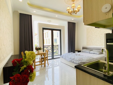 Studio Full nội thất, ban công lộng gió