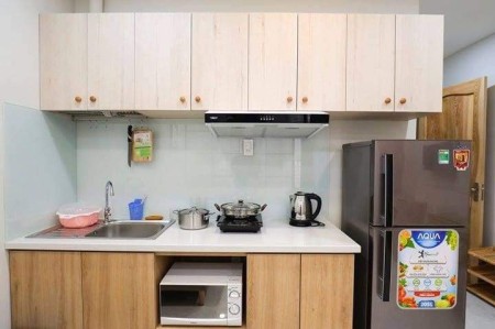 CHDV 1 Phòng ngủ riêng Full nội thất cao cấp mới 100%, có cửa sổ gần Bờ Kè Quận 3