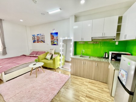 Bến Vân Đồn, cầu Calmet, quận 4, Đh Luật