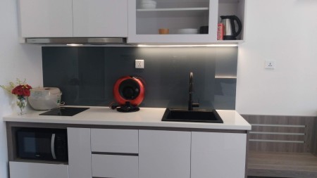 căn hộ studio full nội thất giá 5 triệu trong Vinhomes quận 9
