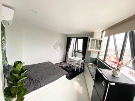 Căn Hộ Hiện Đại, Cửa Sổ Lớn Y hình, Lý Thái Tổ, Gần Hồ Thị Kỷ Quận 10