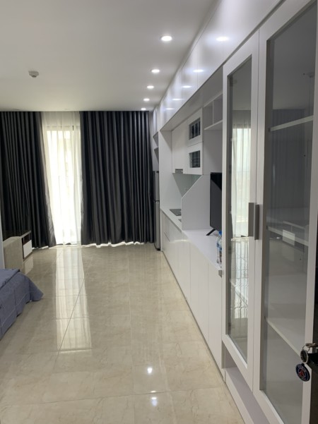 Chính chủ cần cho thuê căn hộ Studio Full đồ Vinhomes D'capitale giá cực rẻ mùa covid.