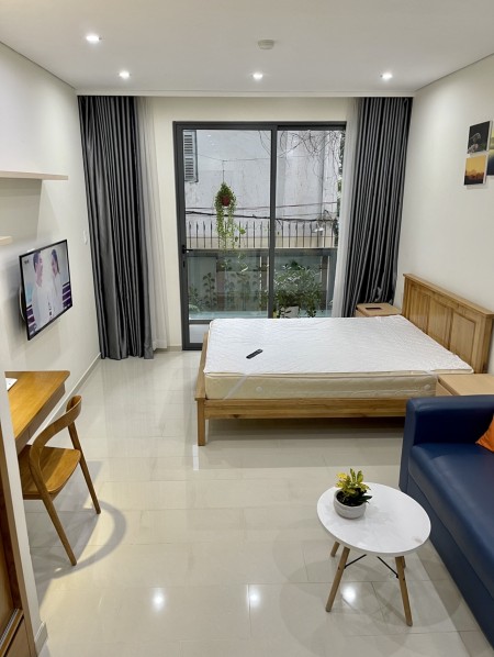 Căn hộ FULL nội thất có máy giặt riêng ngay Q1