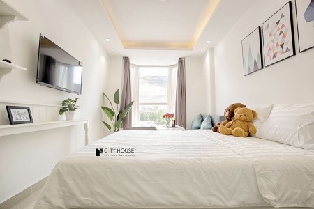 Studio cửa sổ thoáng view hồ bơi gần Big C PMH Crescent Mall 039.900.8879