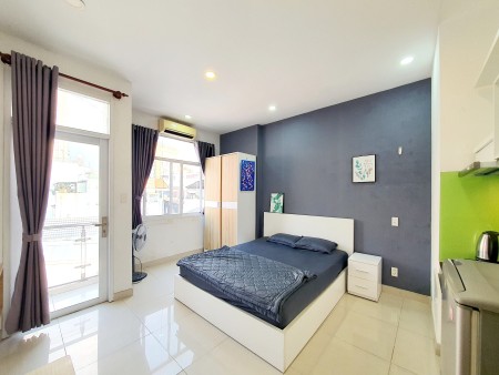 Căn hộ Hoàng Sa - Sudio ban công cửa sổ lớn full nội thất. Gần Ga Sài Gòn