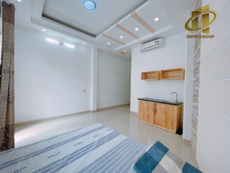 Trống phòng STUDIO BAN CÔNG giá sinh viên ngay trung tâm Phú Nhuận, gần sân bay Tân Sơn Nhất