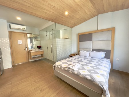 Nhức nhói căn hộ ban công cao cấp quận 4