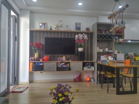 Cho thuê căn hộ trong chung cư mini tại Quận 3. Căn 45m2 và 35m2 có ban công. Giá 11tr và 8,5tr