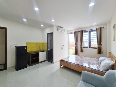 Căn hộ bancon siêu thoáng mát sát ĐH Văn Lang