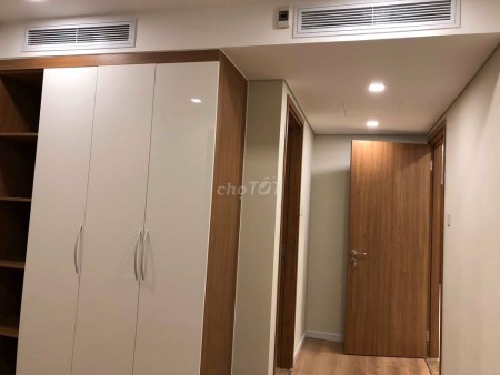 Cho thuê căn hộ Riverpak Sài Gòn - 7/28 Thành Thái, Phường 14, Quận 10. DT: 74m2, 2pn, 2wc, 74m2, 2 phòng ngủ, 2 toilet