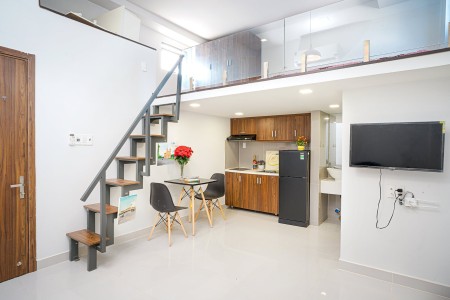 Duplex-Studio Ban công,cửa sổ kế bên Phú Mỹ Hưng, Crescent Mall, Vivo Q7