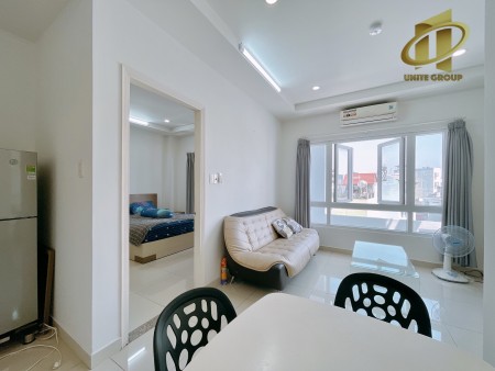 Căn hộ 1pnr/Pk 70m2 bacong lớn gany Đh Luật, NTT QUẬN 4