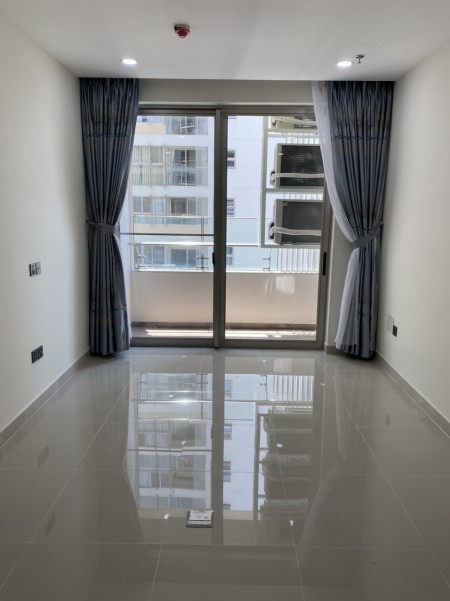 Cho thuê căn hộ MIdtown Phú Mỹ Hưng, nhà nội thất cơ bản treo tường phù hợp cho gia đình nhiều đồ