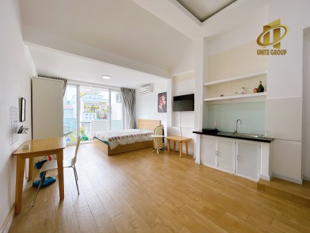 STUDIO BANCONG 45m2 gần Lotte, Sunrise City Vew, Đh Marketing Quận 7
