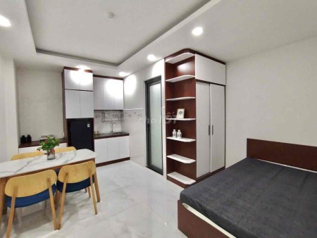 Cho thuê căn hộ dịch vụ 35m2 đg Trần Hưng Đạo Q5 giá rẻ 5tr9 - lh 0937661961