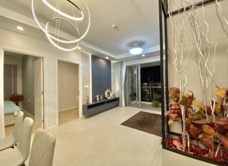 Cho thuê căn hộ 2PN Đảo kim cương, Q2