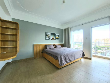 Căn hộ Studio FULL nội thất cao cấp ban công thoáng mát ngay Quận 1