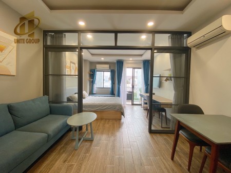 Cho thuê căn hộ/1PNR/Bancông/ Nội thất cao cấp gần KCX Tân Thuận Quận 7,