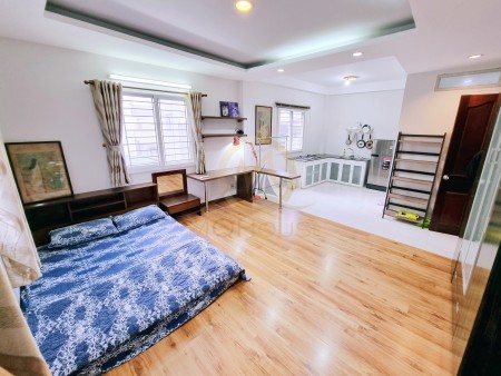 Căn hộ studio 40m2, cửa sổ thoáng,full nội thất,ngay Cầu Ông Lãnh,gần chợ Bến Thành,Đại Học Văn Lang