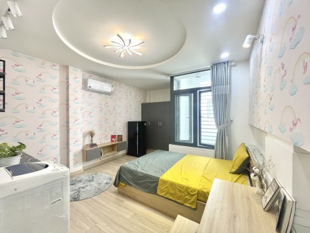 Bốc Tem CHDV mới xây, dọn vào ở liền ngay ngã tư Phú Nhuận