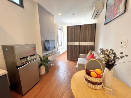 Căn hộ Studio cao cấp cửa sổ ban công lớn - 38m2 - full nội thất, gần cầu Ông Lãnh