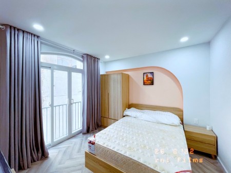 A. Nam cho thuê căn hộ Studio 30m2, đg Thích Quảng Đức Phú nhuận giá rẻ từ 6,5 tr/th