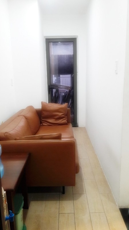 Cho thuê căn Officetel giá 12tr, 40m2 đã đủ nội thất của Kingston Residence