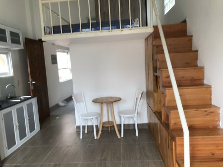 Cho thuê căn hộ mini Duplex banlcon gần Etown 2 Tân Bình giá 6,5 tr