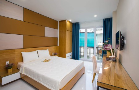 Mai cho thuê căn hộ 27m2 có ban công lớn ngay Nguyễn Trãi Quận 1