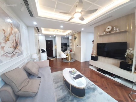 Căn hộ góc to và đẹp của Vinhomes D'Capitale full nội thất sang xịn cần cho thuê