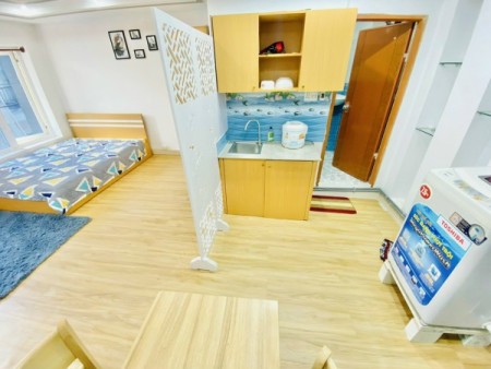  Căn studio ban công rộng tới 30m2 tại Huỳnh Văn Bánh 