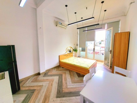 Căn hộ 1Pn view đẹp có bancon tại Đường Trương Hán Siêu, Phường Đa Kao, Quận 1