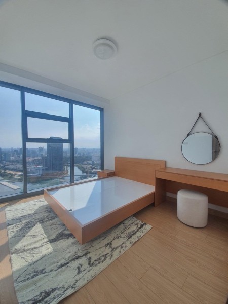 Chính chủ Sunwah Pearl ký gửi cho thuê 2PN Full nội thất cao cấp với View cực chill, 105m2, 2 phòng ngủ, 2 toilet