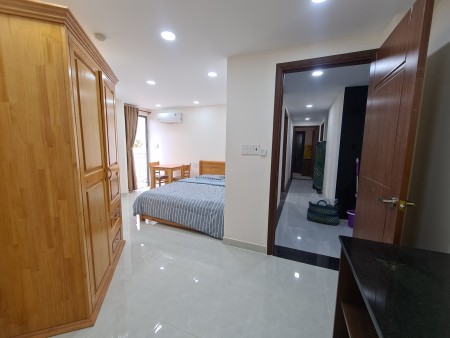 Cho thuê Studio full nội thất, ban công thoáng mát. Quận Bình Thạnh