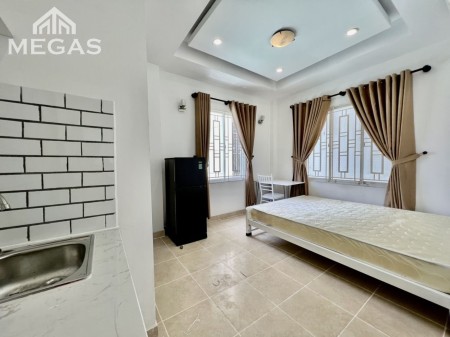 Cho thuê Căn Hộ Quận 1, Full Nội thất mới có Cửa sổ lớn