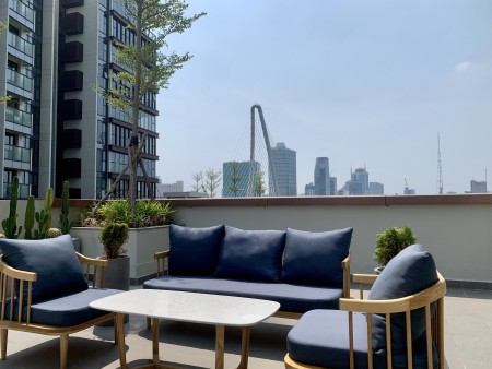 Căn hộ đẹp, view đẹp cho thuê 3PN, 110m2 có sân vườn - The Metropole