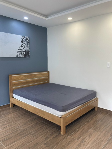 Cho thuê CHDV Studio full nội thất. Ban công thoáng mát. Gần Chợ Thị Nghè