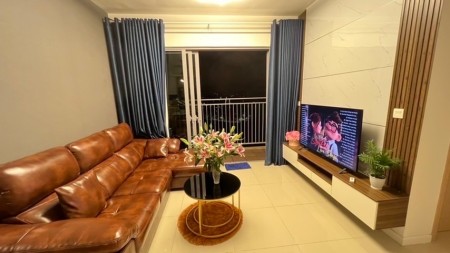 Cho thuê 2 phòng ngủ full nội thất đẹp tầng cao view nội khu yên tĩnh giá thuê 16 triệu/tháng