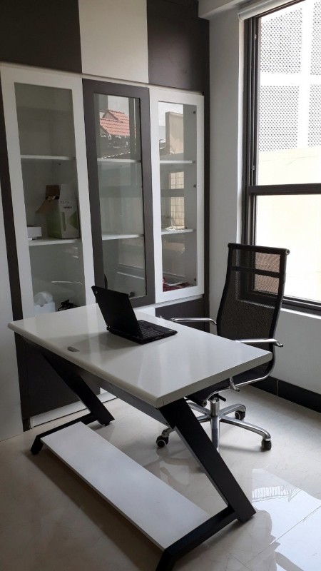 Cho thuê văn phòng officetel Kingston, 32m2, Nội thất y hình, lầu thấp, giá 12tr, LH 0941797916