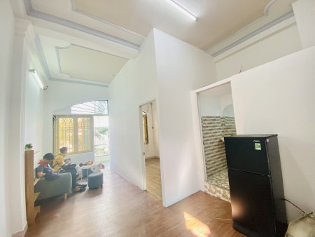 Cho thuê căn hộ 1-2 phòng ngủ riêng giá siêu rẻ ở Cộng Hòa, Tân Bình.