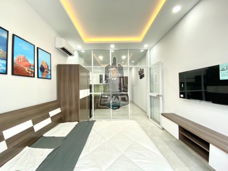 Căn hộ 1 phòng ngủ riêng cao cấp có Cửa sổ lớn và Full tiện nghi
